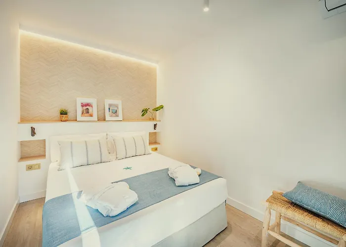 Beneste Nerja Hostal 호텔