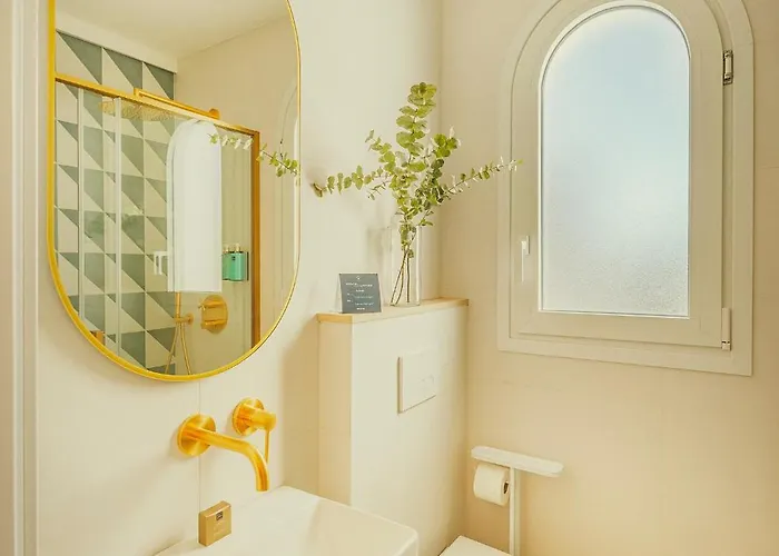 Beneste Nerja Hostal 2* ネルハ