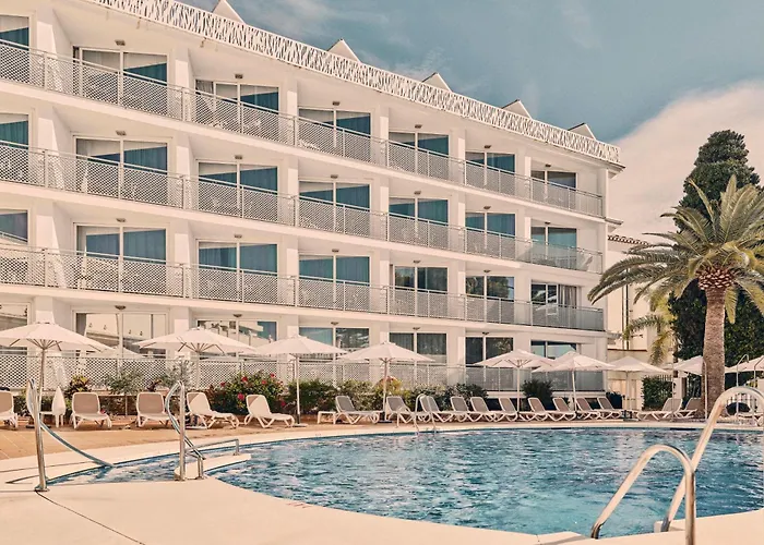ホテル Beneste Nerja Hostal 2*